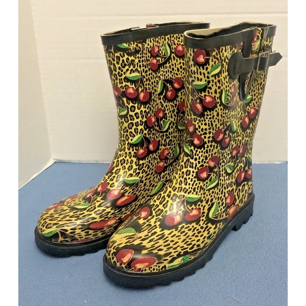 Chooka Girls Cherries on Leopard Print Adjustable Rain Boots‎ - Size 3